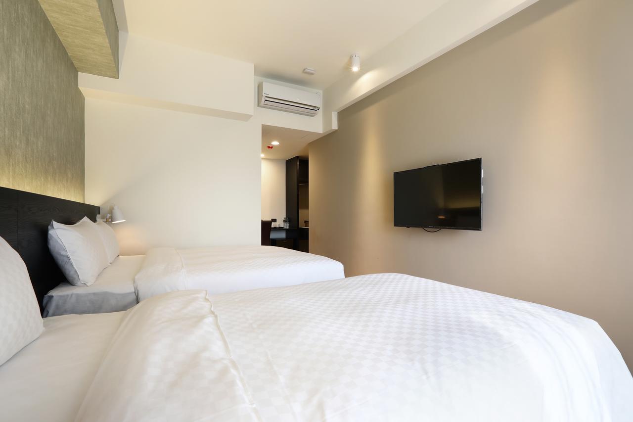 Kun Tour Hotel Đài Trung Ngoại thất bức ảnh
