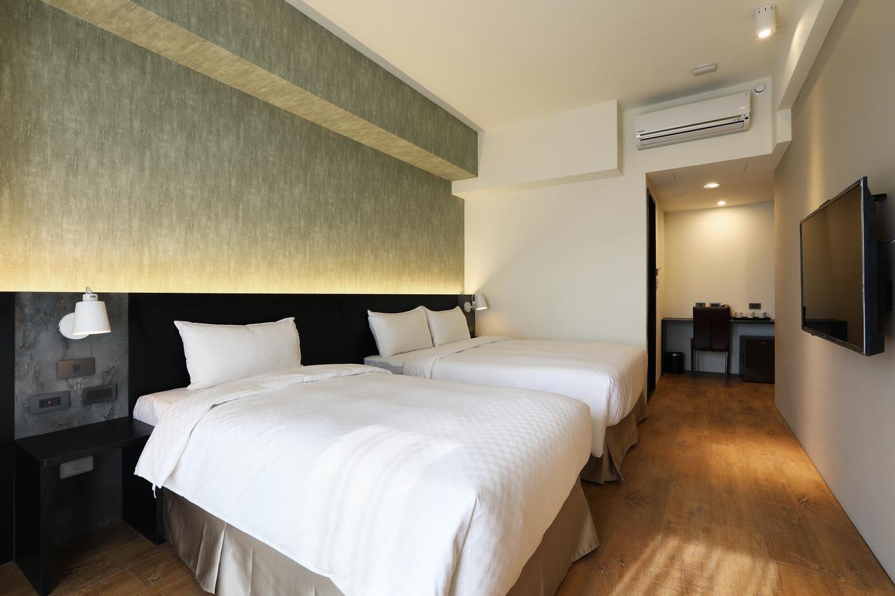 Kun Tour Hotel Đài Trung Ngoại thất bức ảnh