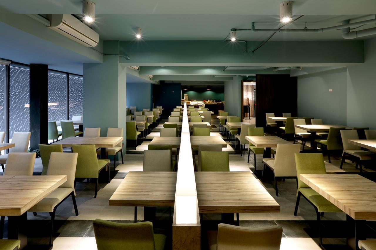 Kun Tour Hotel Đài Trung Ngoại thất bức ảnh