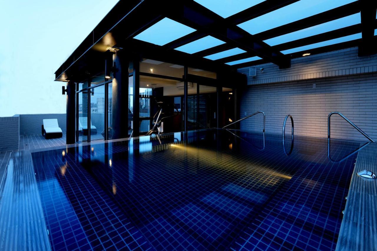 Kun Tour Hotel Đài Trung Ngoại thất bức ảnh