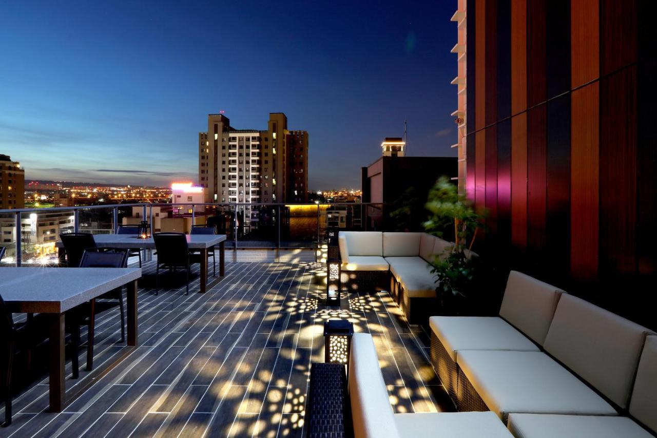 Kun Tour Hotel Đài Trung Ngoại thất bức ảnh