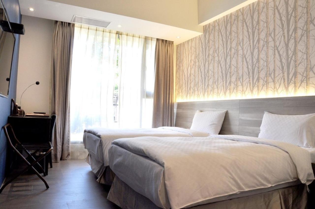 Kun Tour Hotel Đài Trung Ngoại thất bức ảnh